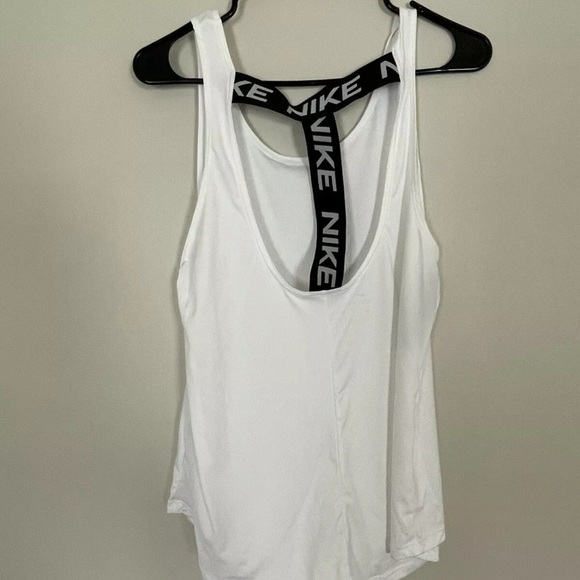 SOLD - Nike Women's Dri-FIT Victory Elastika Training Top - Picture 7 of 8